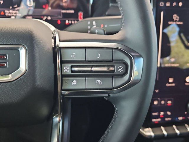Used 2025 GMC Acadia Elevation w/ Elevation Premium Package FWD image 14