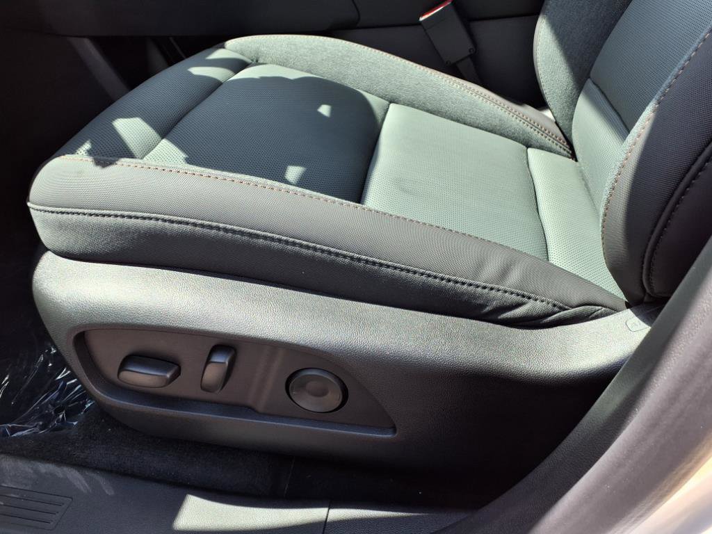 New 2026 GMC Terrain AT4 w/ Convenience Package III image 8