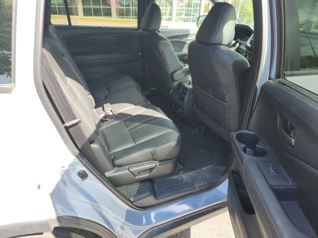 Used 2022 Honda Passport TrailSport image 12