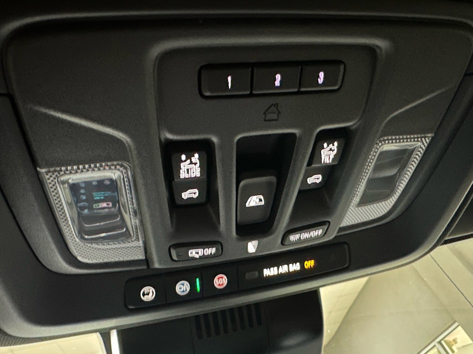 Used 2025 Chevrolet Silverado 1500 High Country w/ High Country Premium Package image 46