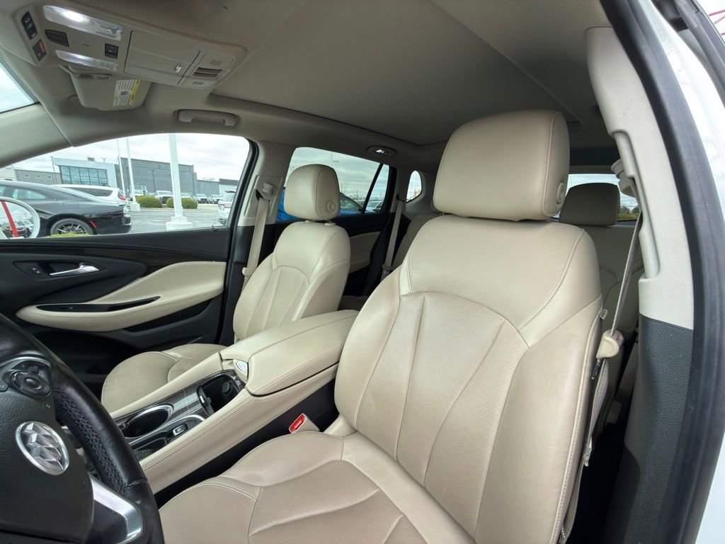 Used 2019 Buick Envision Essence image 18