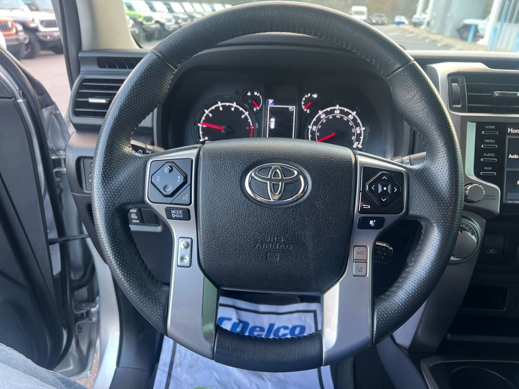 Used 2020 Toyota 4Runner SR5 Premium image 20