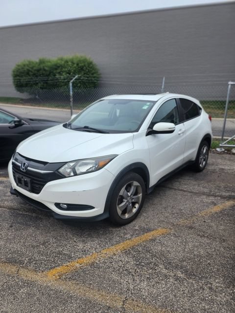 Used 2017 Honda HR-V EX image 3