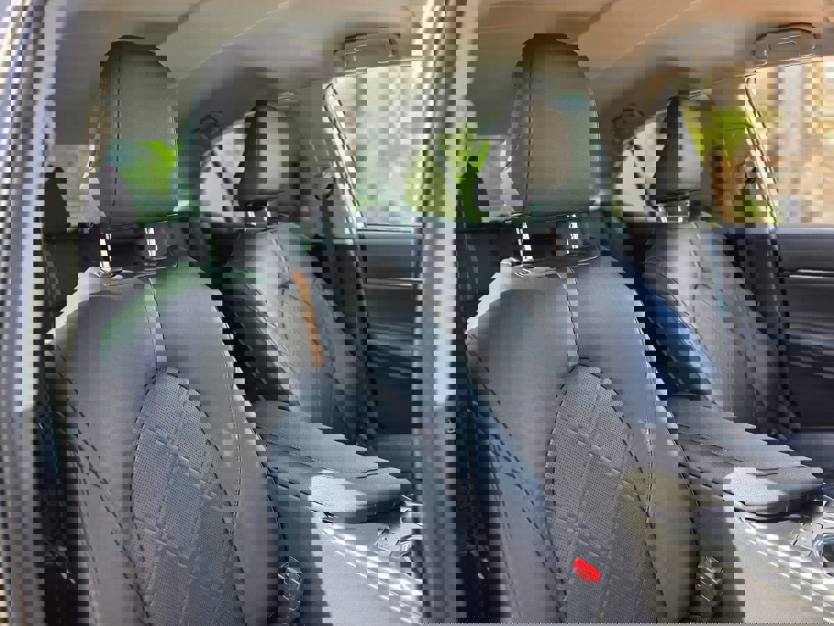 Used 2018 Toyota Camry XLE image 17