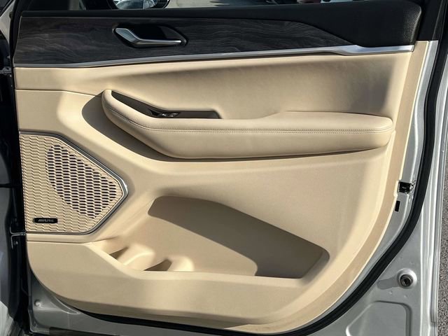 Used 2022 Jeep Grand Cherokee Limited w/ MOPAR Finishing Package image 26