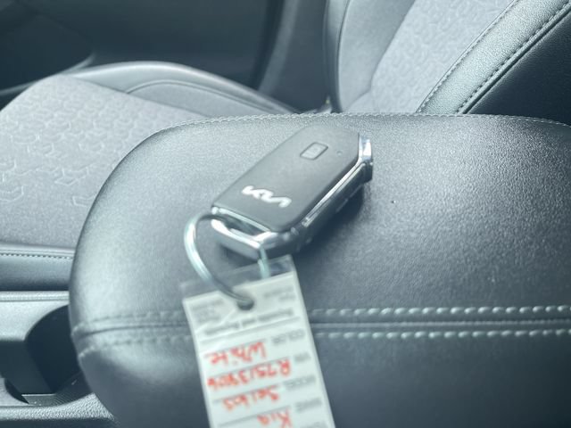 Used 2024 Kia Seltos S FWD image 34