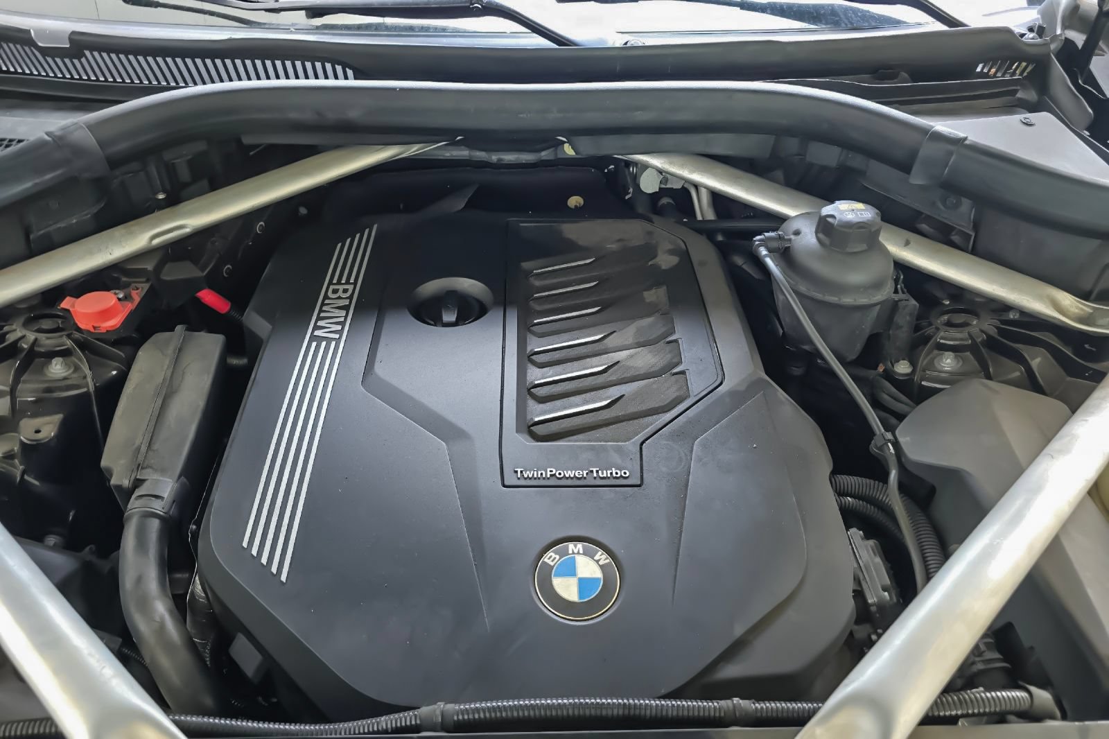 Used 2019 BMW X5 xDrive40i w/ Convenience Package AWD/4WD image 32