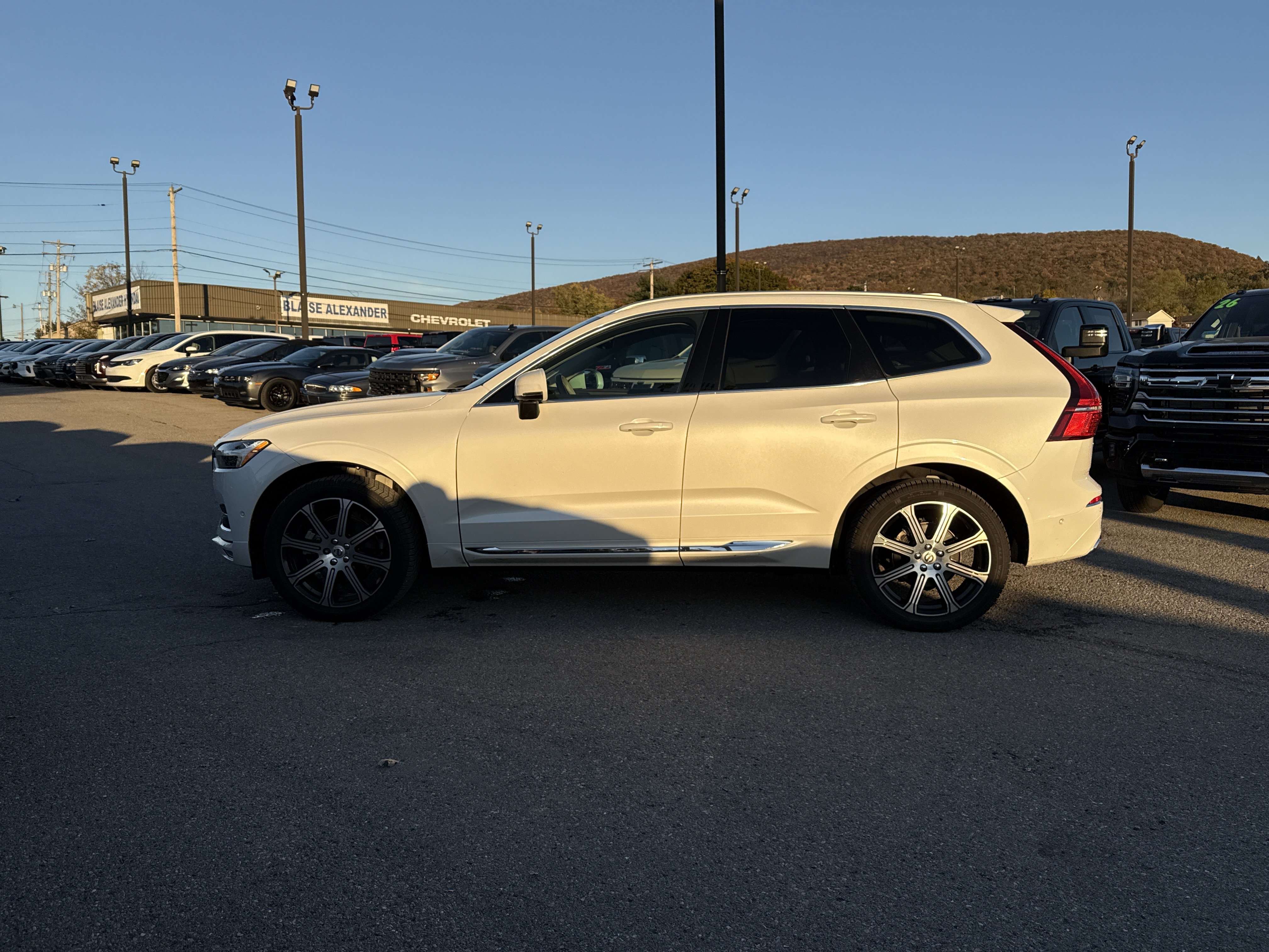 Used 2021 Volvo XC60 T5 Inscription w/ Advanced Package AWD/4WD image 7