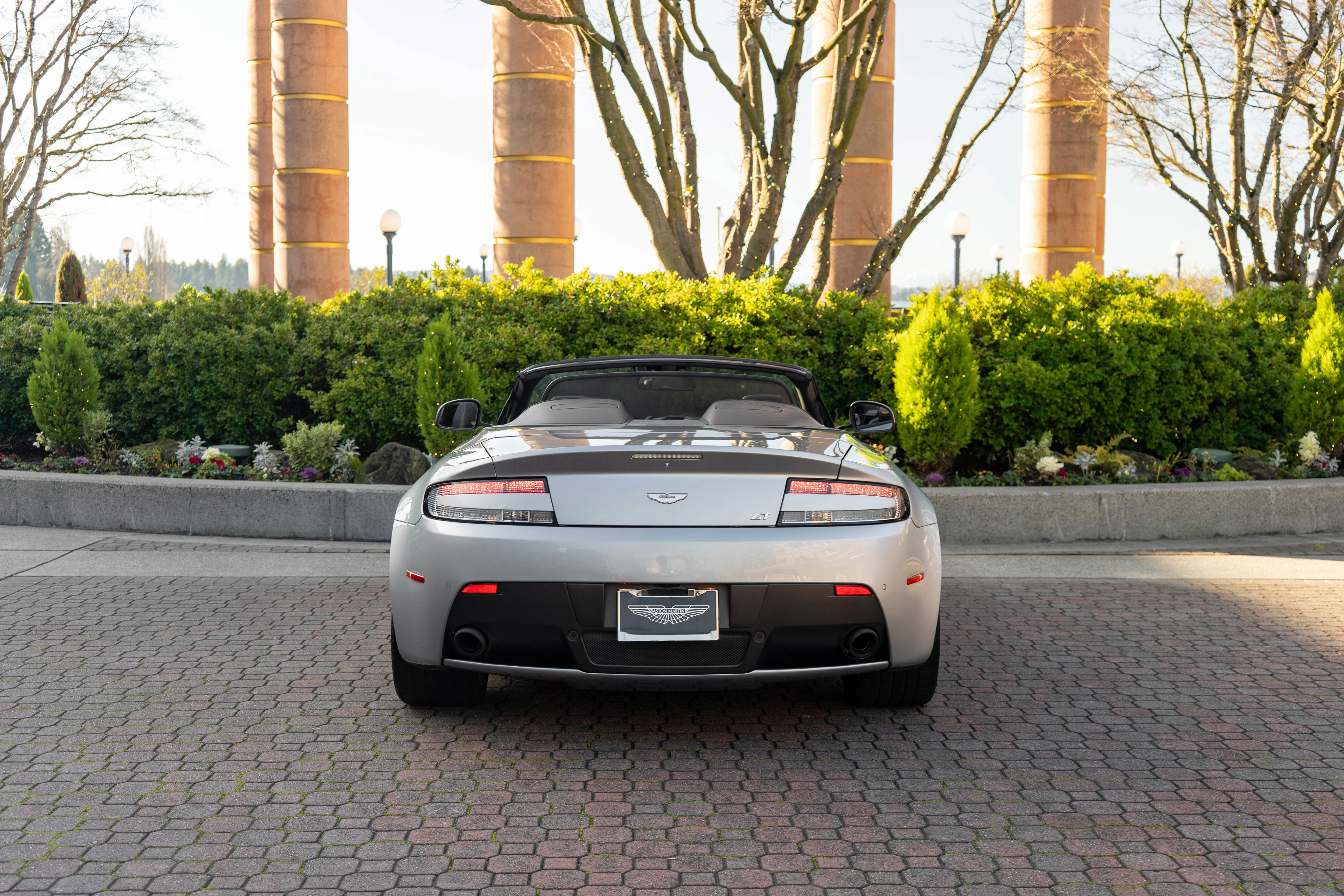 Used 2015 Aston Martin V8 Vantage GT image 11