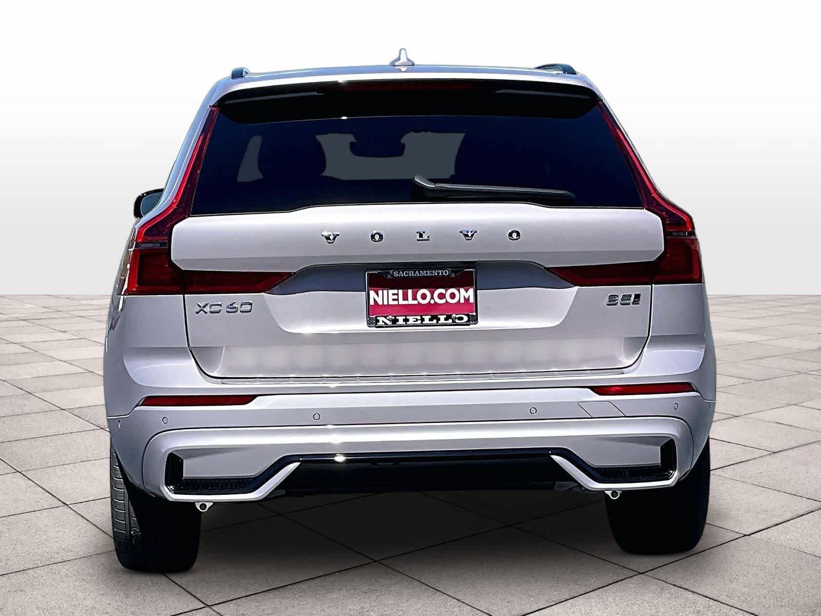 New 2026 Volvo XC60 B5 Plus w/ Climate Package AWD/4WD image 6