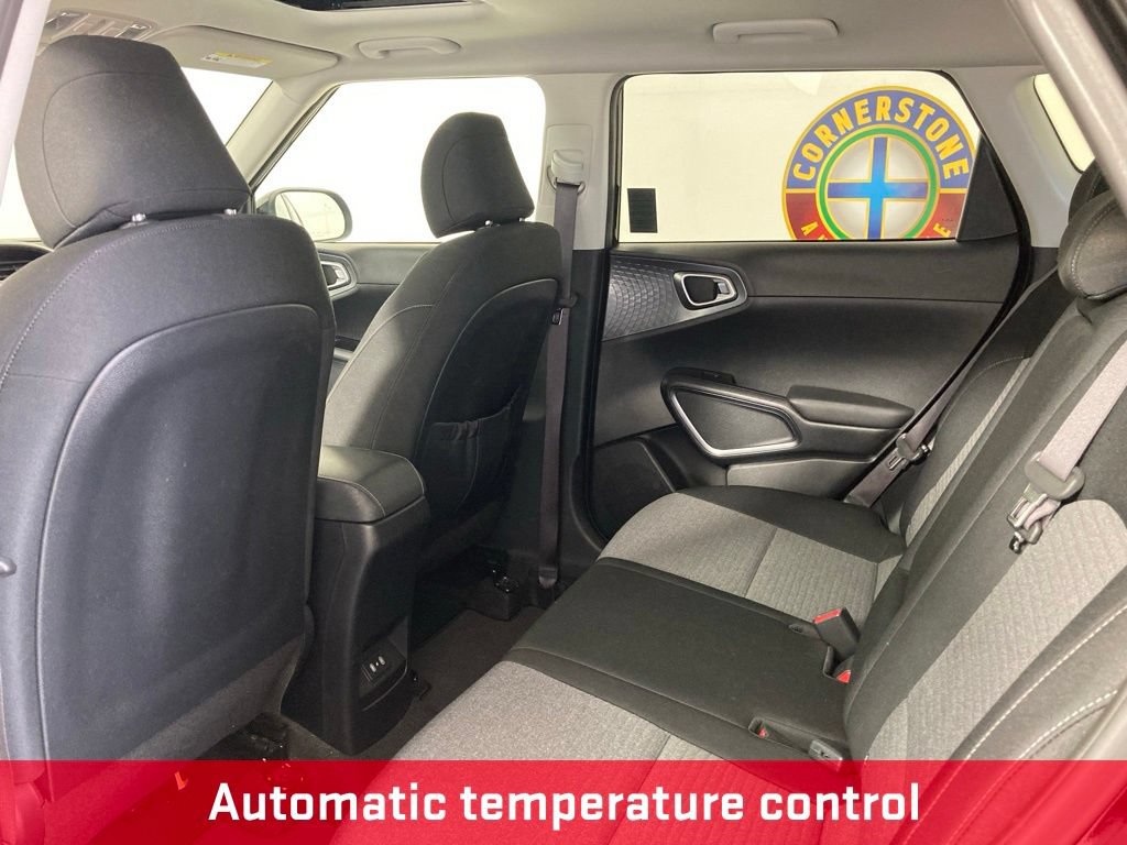 Used 2023 Kia Soul EX FWD image 14