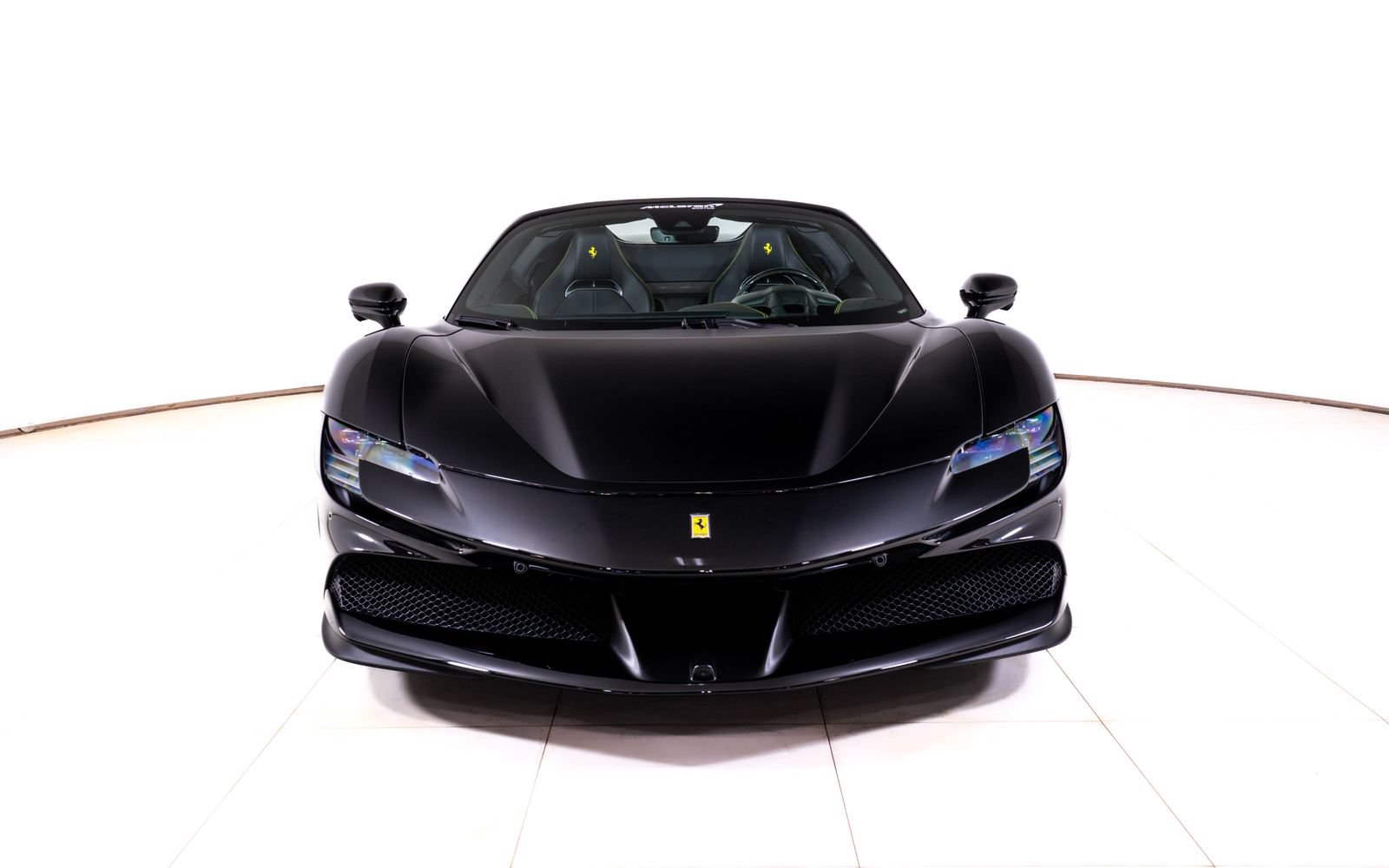 Used 2022 Ferrari SF90 Spider AWD/4WD image 10