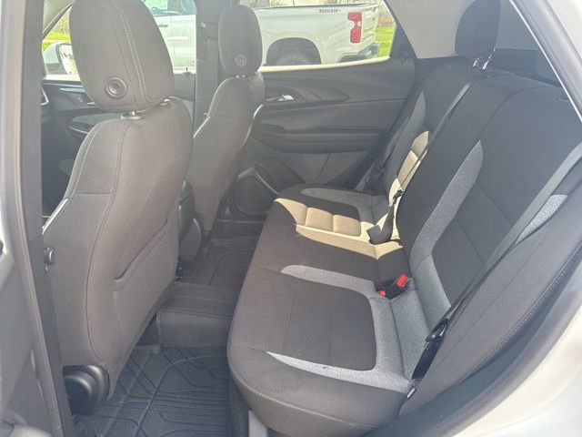Used 2024 Chevrolet TrailBlazer LT w/ LT Cold Weather Package AWD/4WD image 22