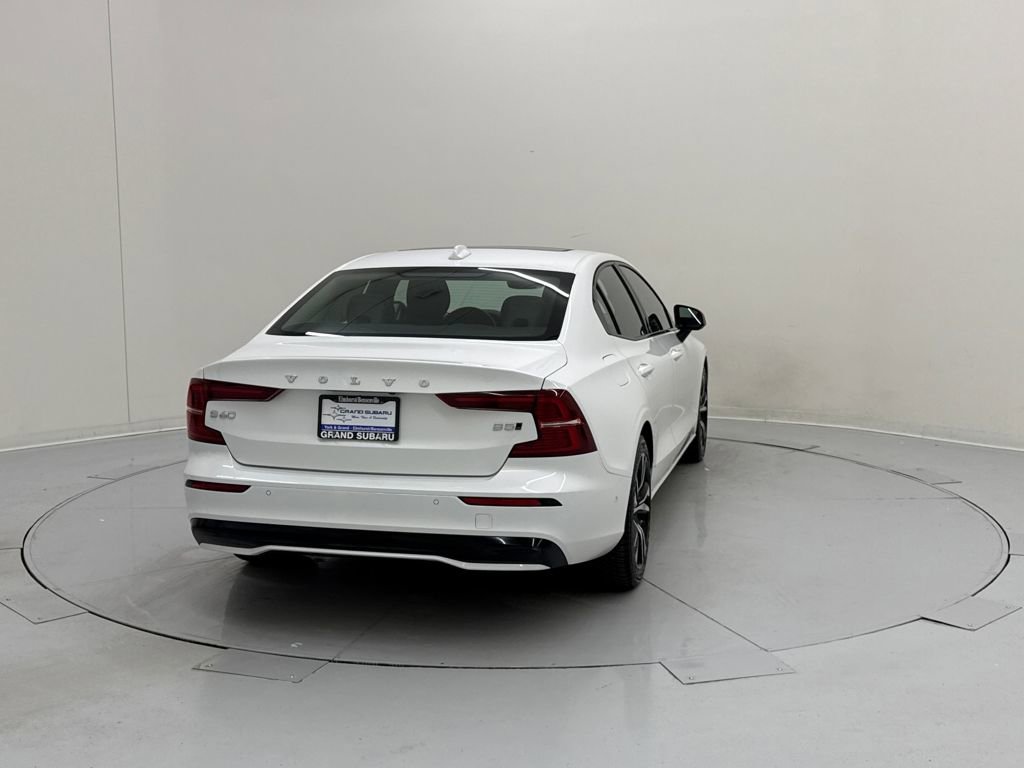 Used 2024 Volvo S60 B5 Plus image 5