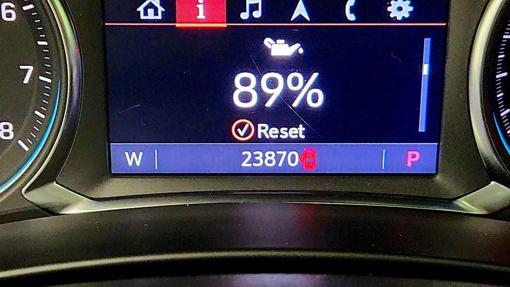 Used 2023 Chevrolet Equinox Premier FWD image 14