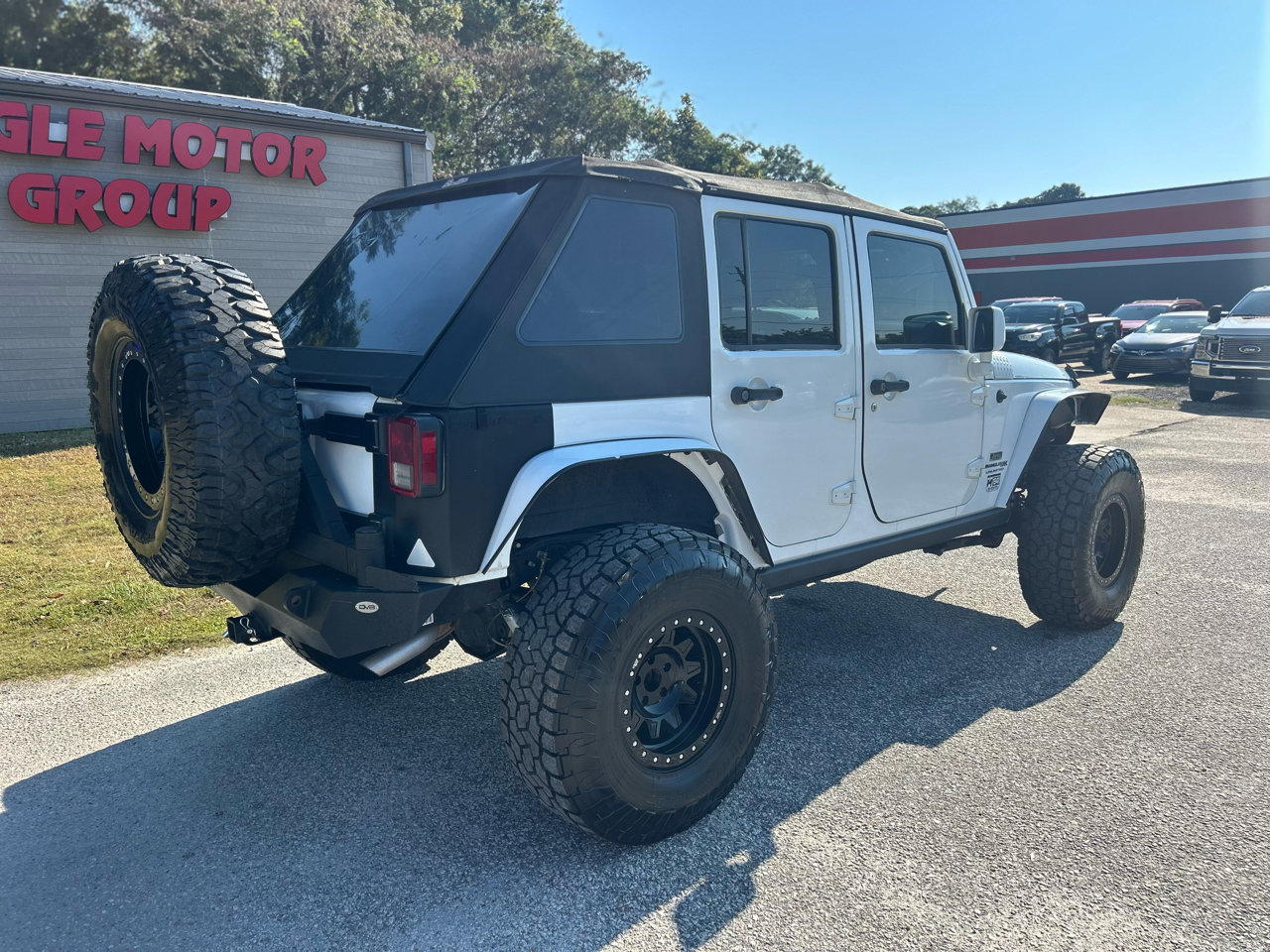 Used 2018 Jeep Wrangler Unlimited Sport image 7