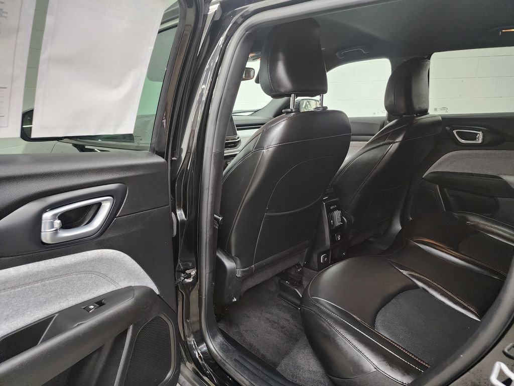 Used 2023 Jeep Compass Latitude AWD/4WD image 23