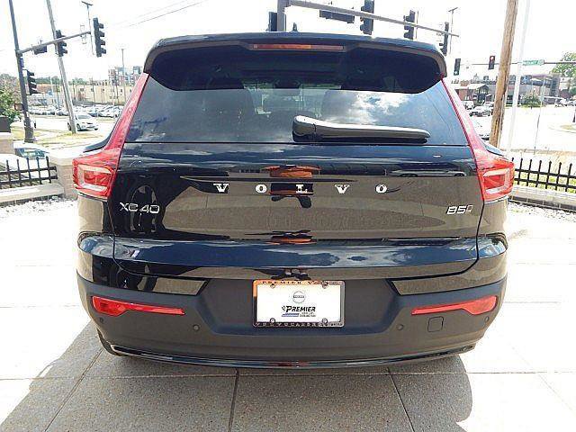 Used 2026 Volvo XC40 B5 Plus w/ Protection Package Premier AWD/4WD image 9