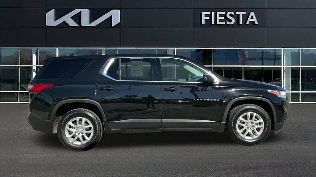 Used 2020 Chevrolet Traverse LS image 7
