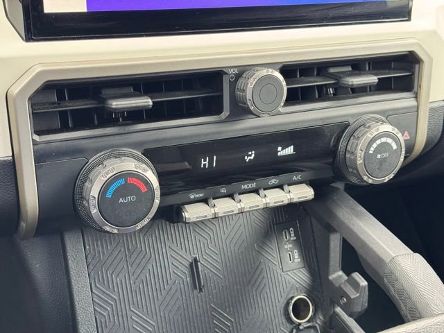 Used 2024 Toyota Tacoma TRD Off-Road image 31