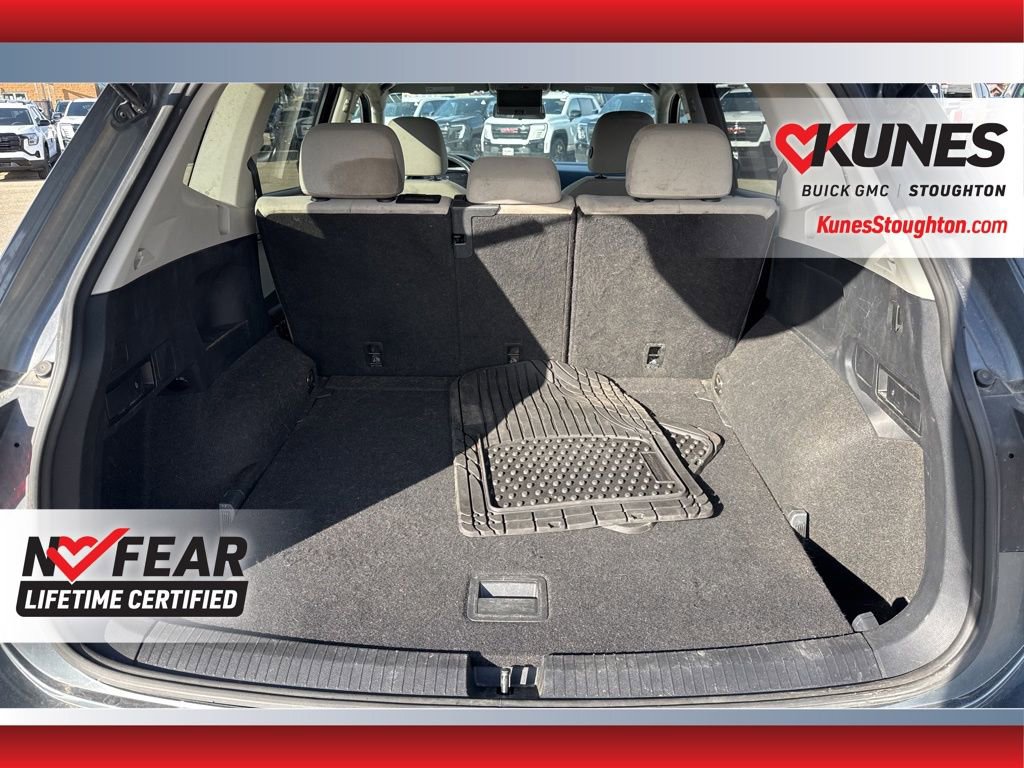Used 2022 Volkswagen Tiguan S image 18