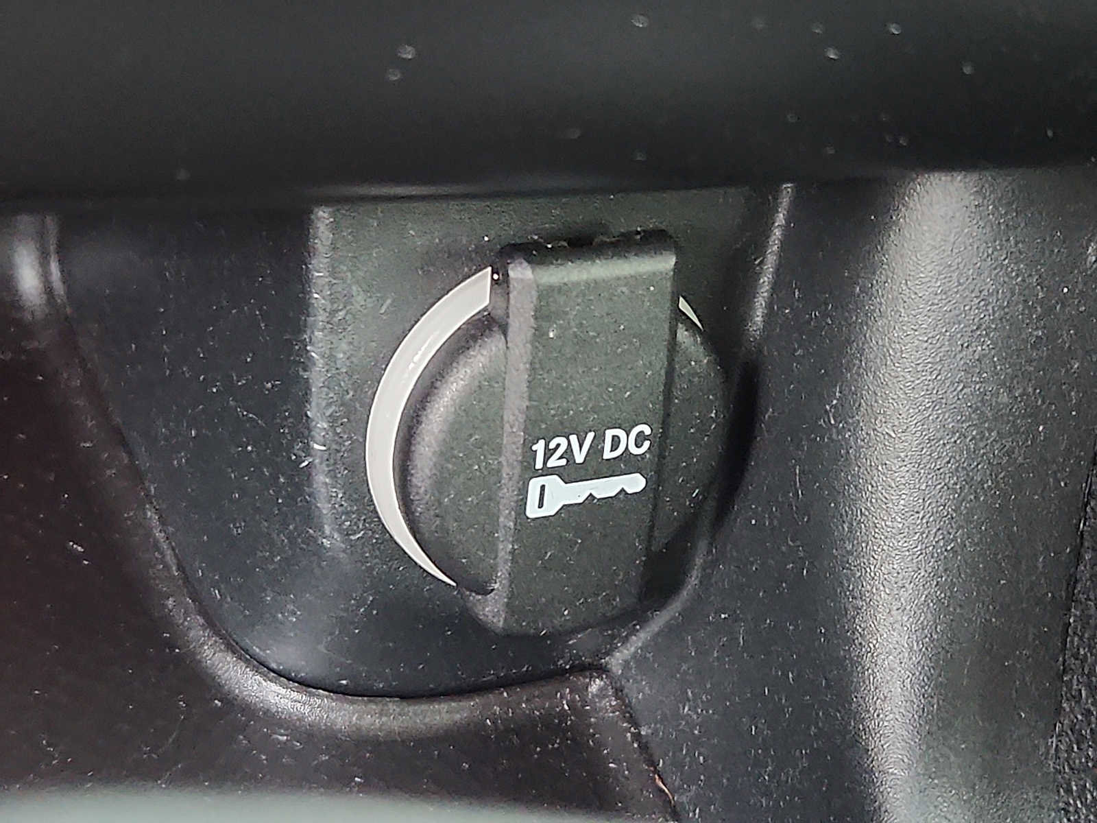 Used 2016 Dodge Charger SXT image 23