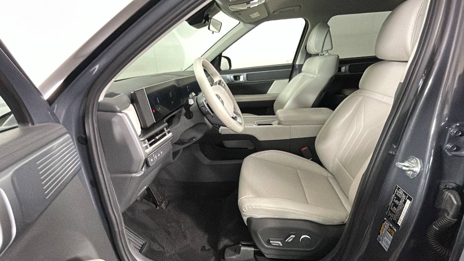 Used 2026 Hyundai Santa Fe SEL AWD/4WD image 13