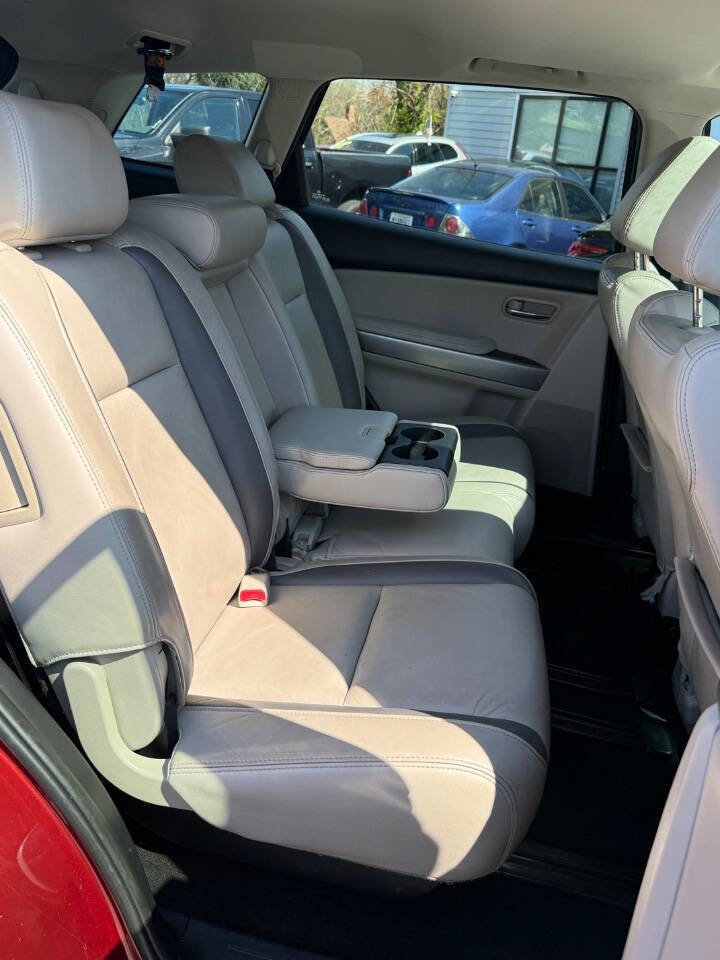 Used 2010 MAZDA CX-9 Grand Touring w/ Moonroof & Bose Audio Pkg image 17