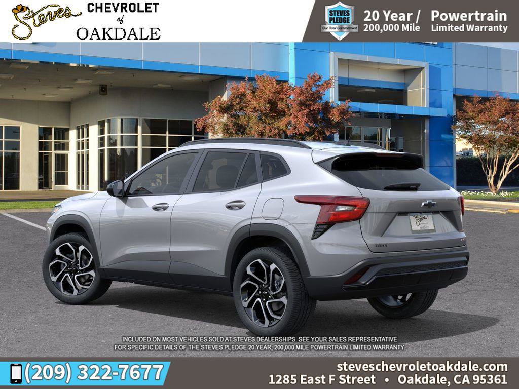 New 2026 Chevrolet Trax RS w/ Sunroof Package FWD image 3