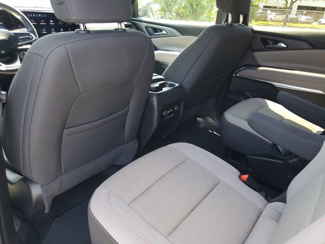 Certified 2025 Chevrolet Traverse LT FWD image 13