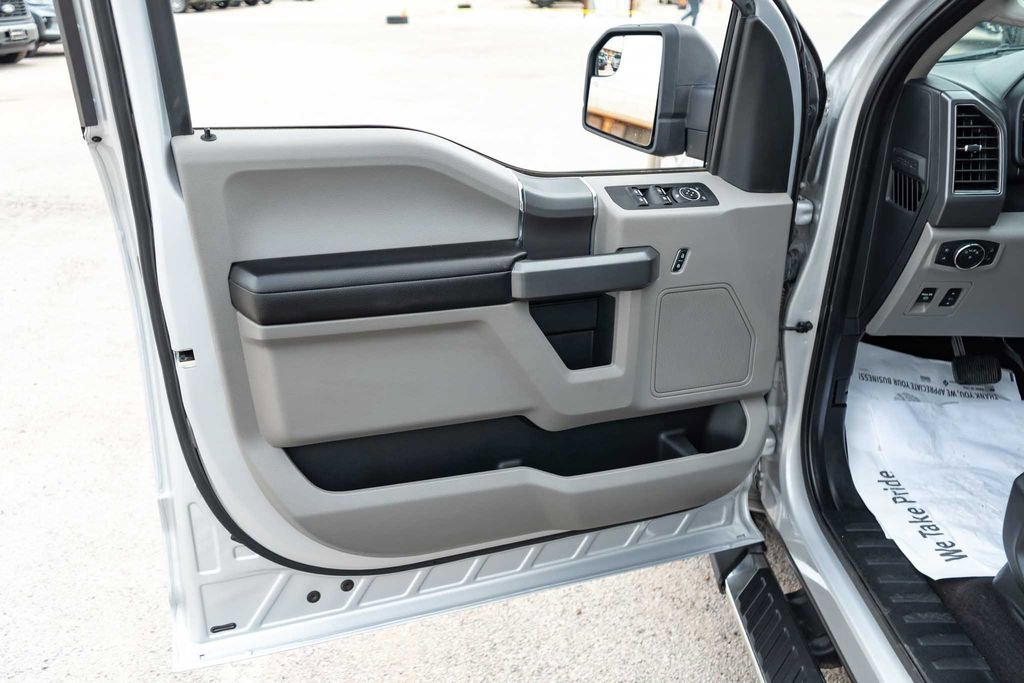 Used 2019 Ford F150 XLT w/ Equipment Group 302A Luxury image 12