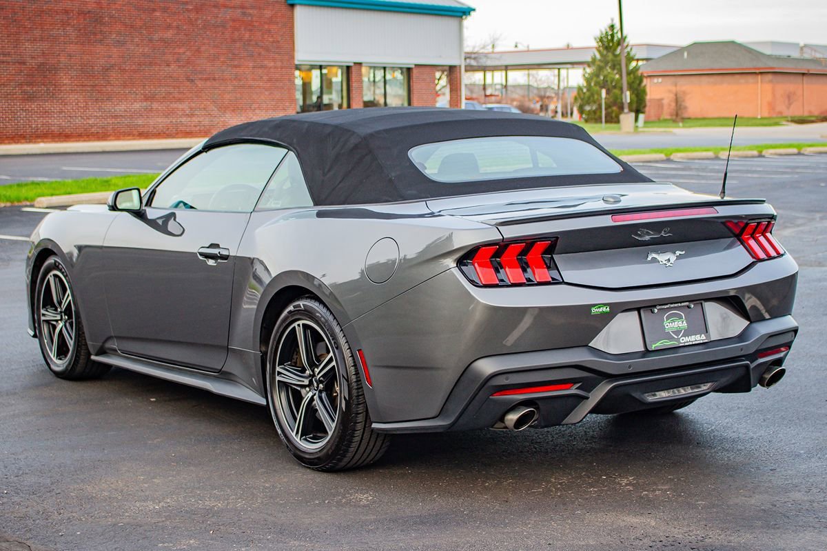 Used 2024 Ford Mustang Premium RWD image 7