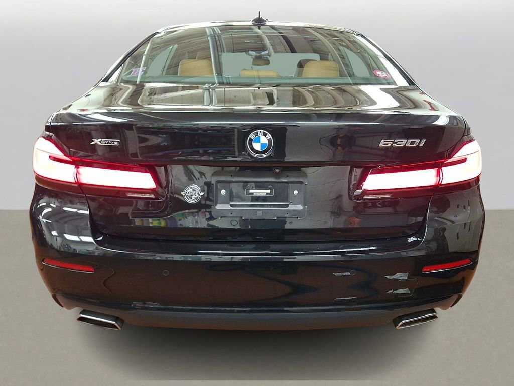Certified 2023 BMW 530i xDrive w/ Premium Package image 4