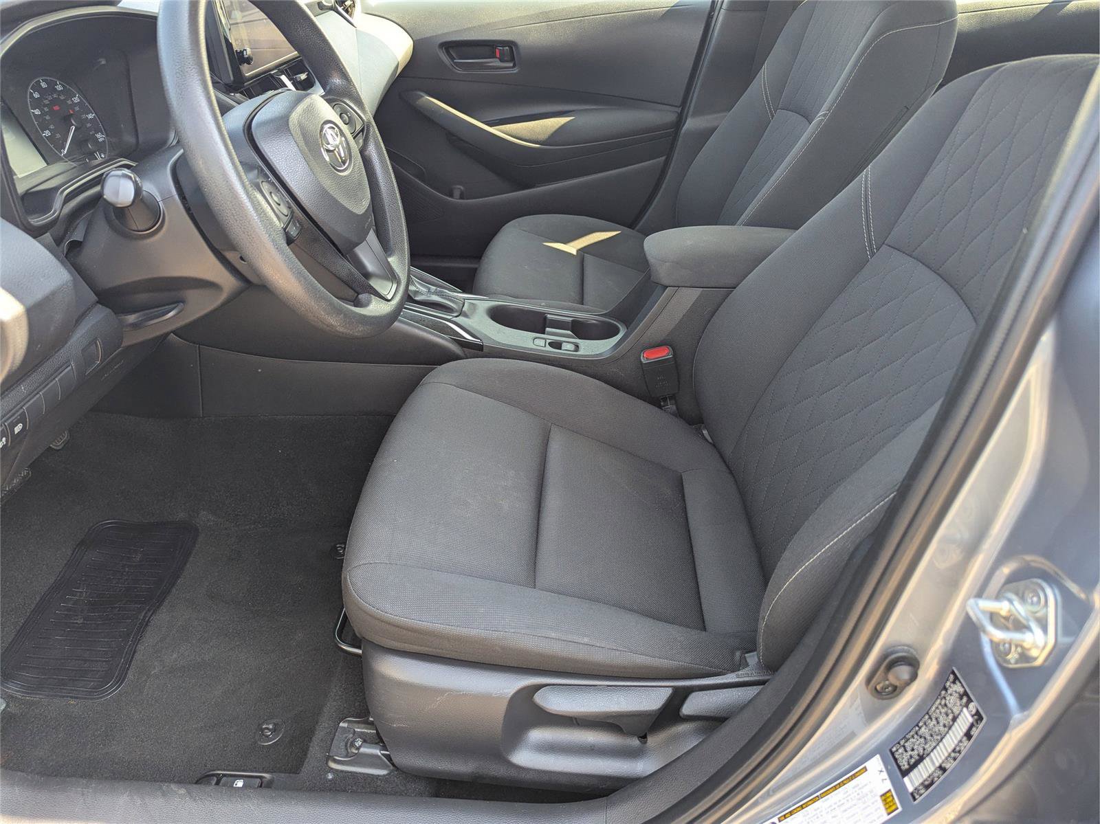 Used 2023 Toyota Corolla LE image 19