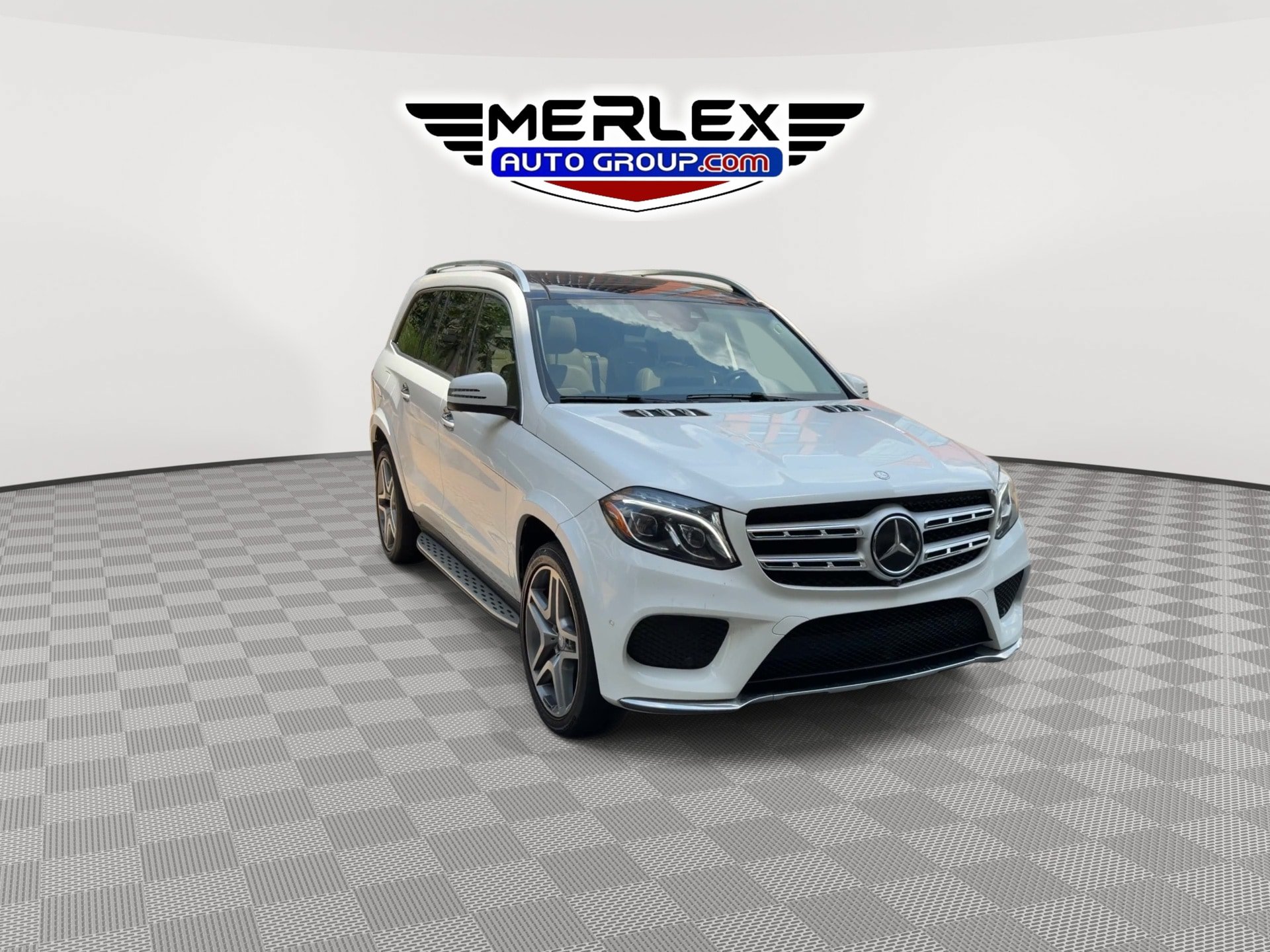 Used 2017 Mercedes-Benz GLS 550 4MATIC image 2