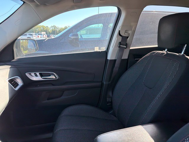 Used 2017 Chevrolet Equinox LT w/ Convenience Package FWD image 32