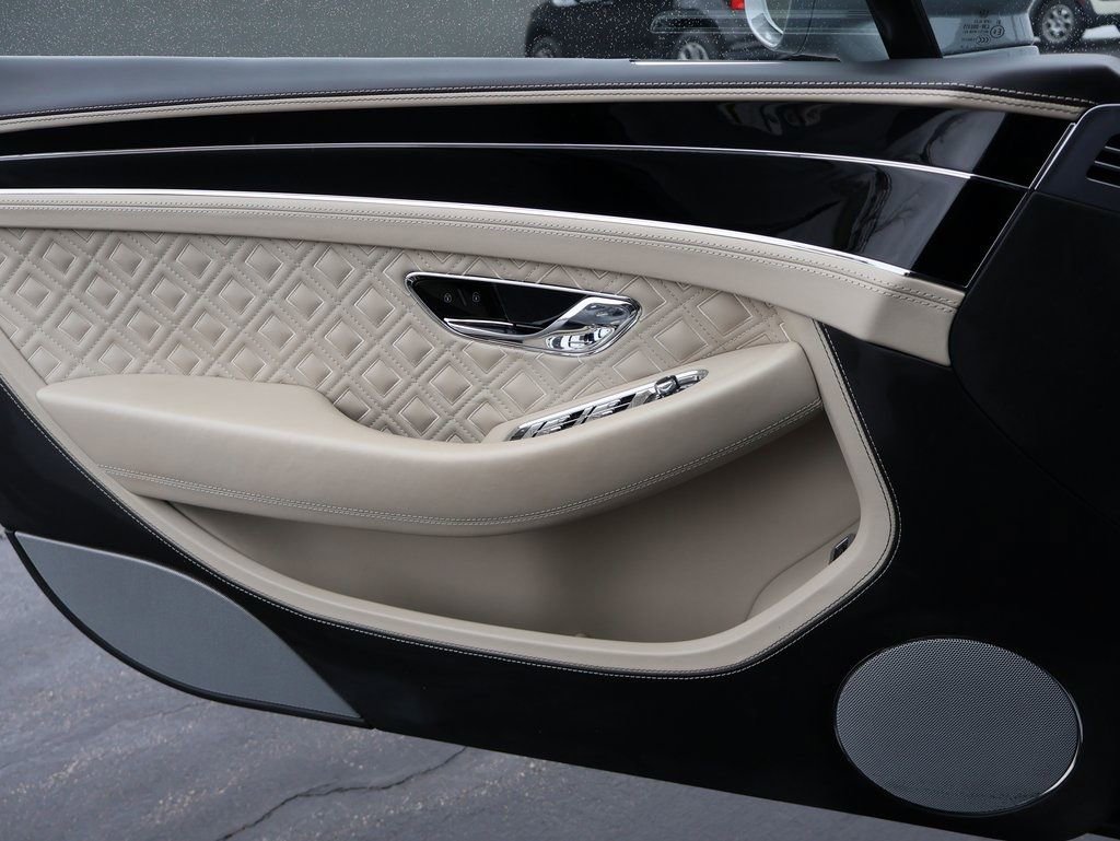Used 2022 Bentley Continental GT AWD/4WD image 38
