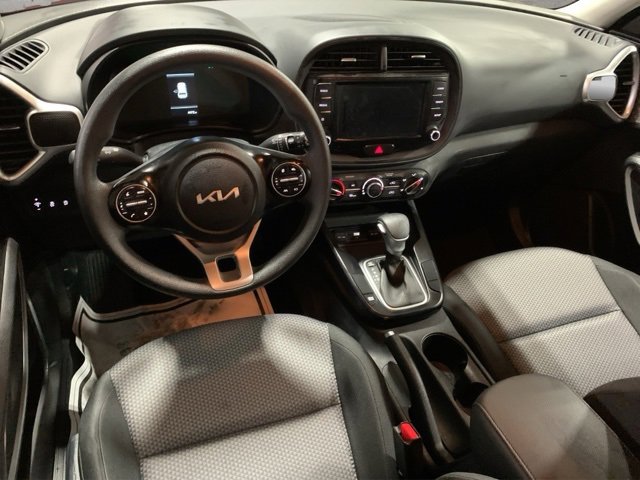 Used 2025 Kia Soul LX w/ LX Technology Package image 19