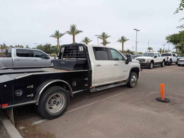 Used 2022 Chevrolet Silverado 3500 High Country w/ Safety Package II image 5