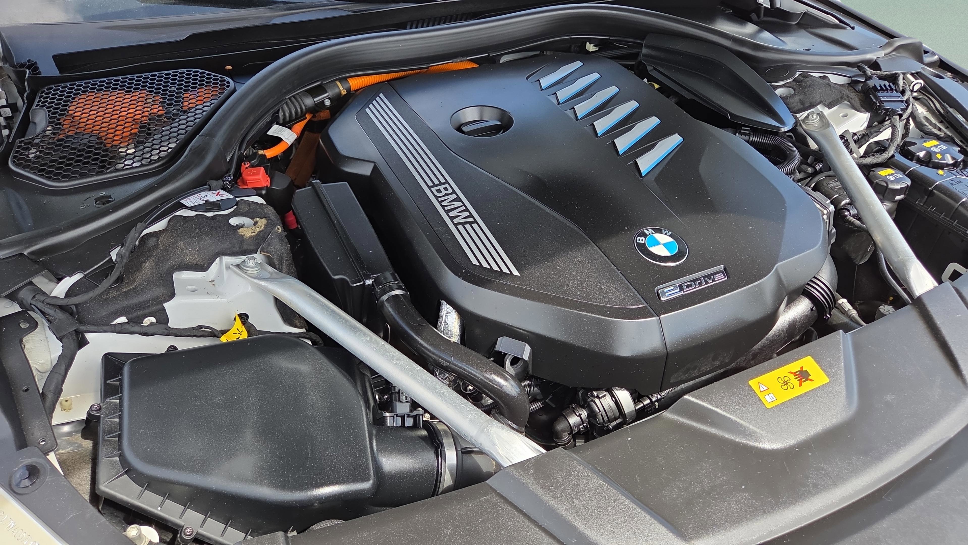 Used 2020 BMW 745e xDrive image 36