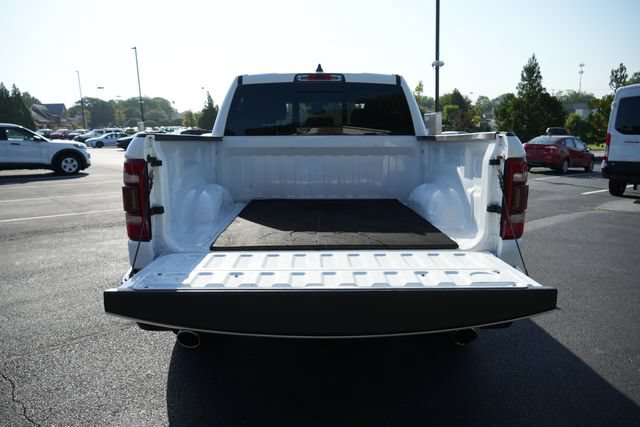 Used 2021 RAM 1500 4x4 Crew Cab image 12