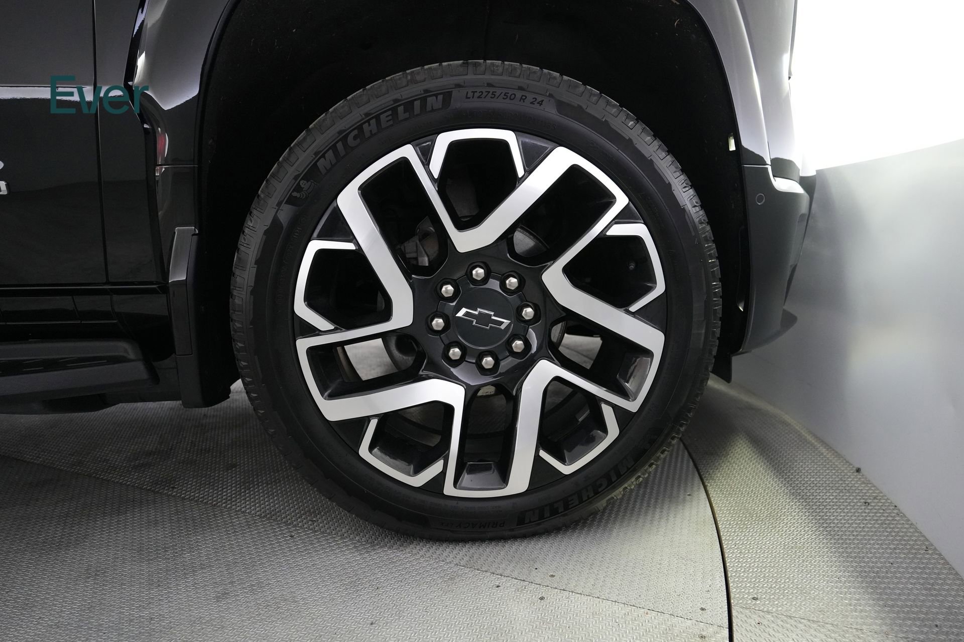 Used 2024 Chevrolet Silverado EV RST image 14