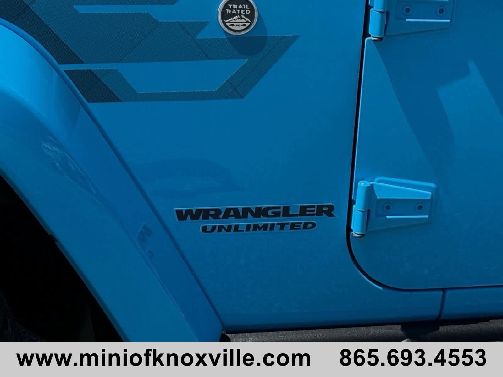 Used 2017 Jeep Wrangler Unlimited Sahara AWD/4WD image 10
