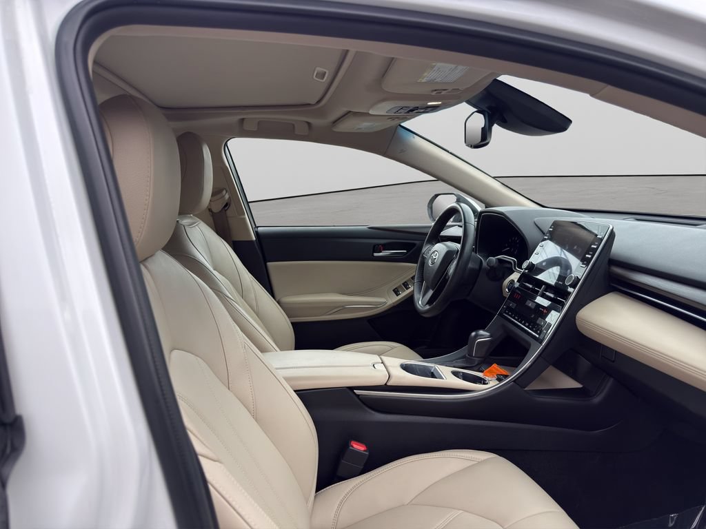 Used 2022 Toyota Avalon XLE w/ Moonroof Package FWD image 20