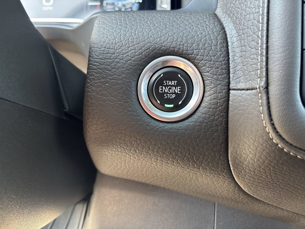 Used 2022 GMC Yukon Denali AWD/4WD image 21