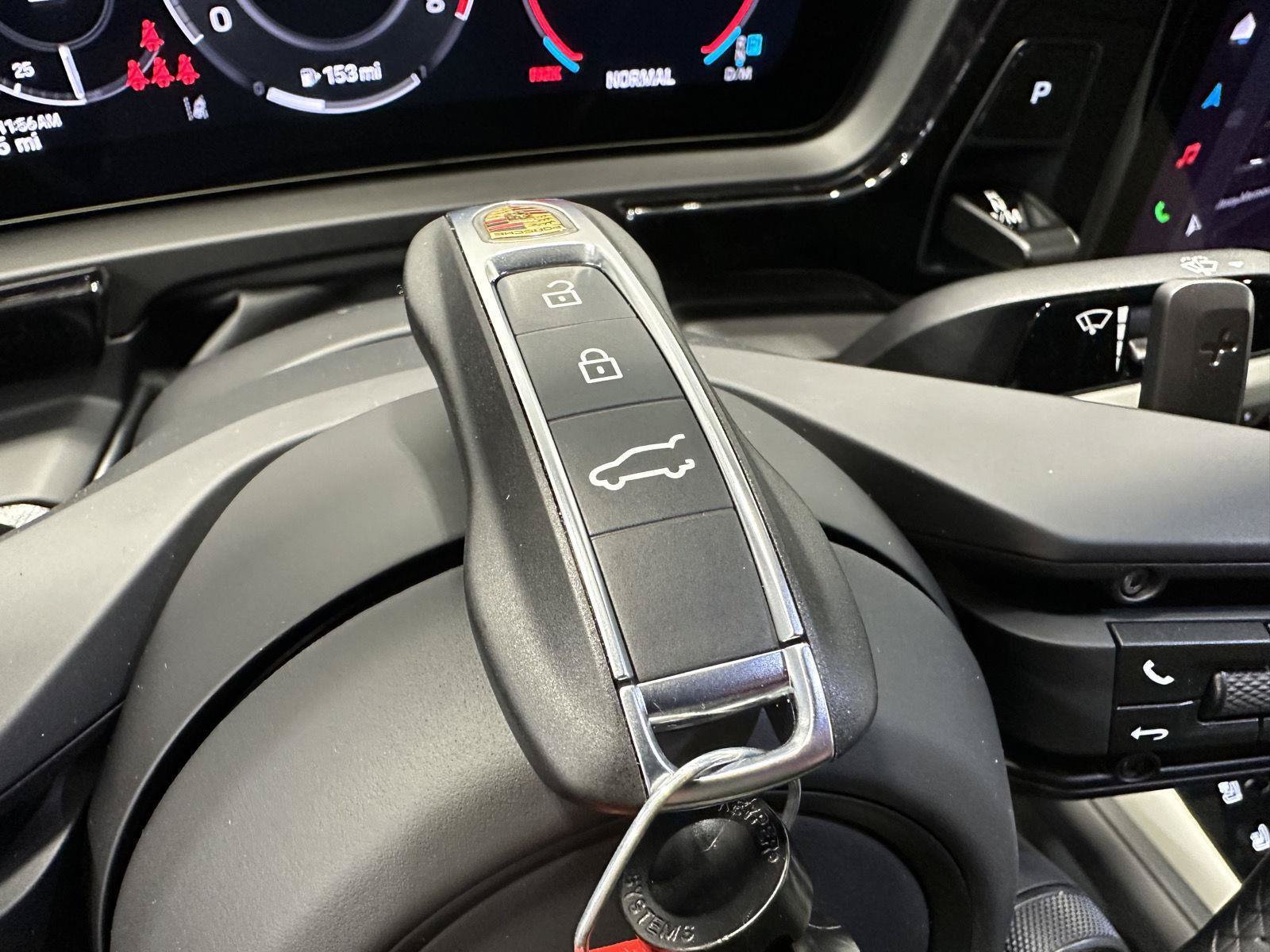New 2026 Porsche Cayenne Coupe AWD/4WD image 47
