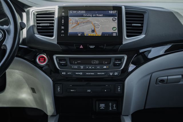 Used 2017 Honda Pilot Touring image 22