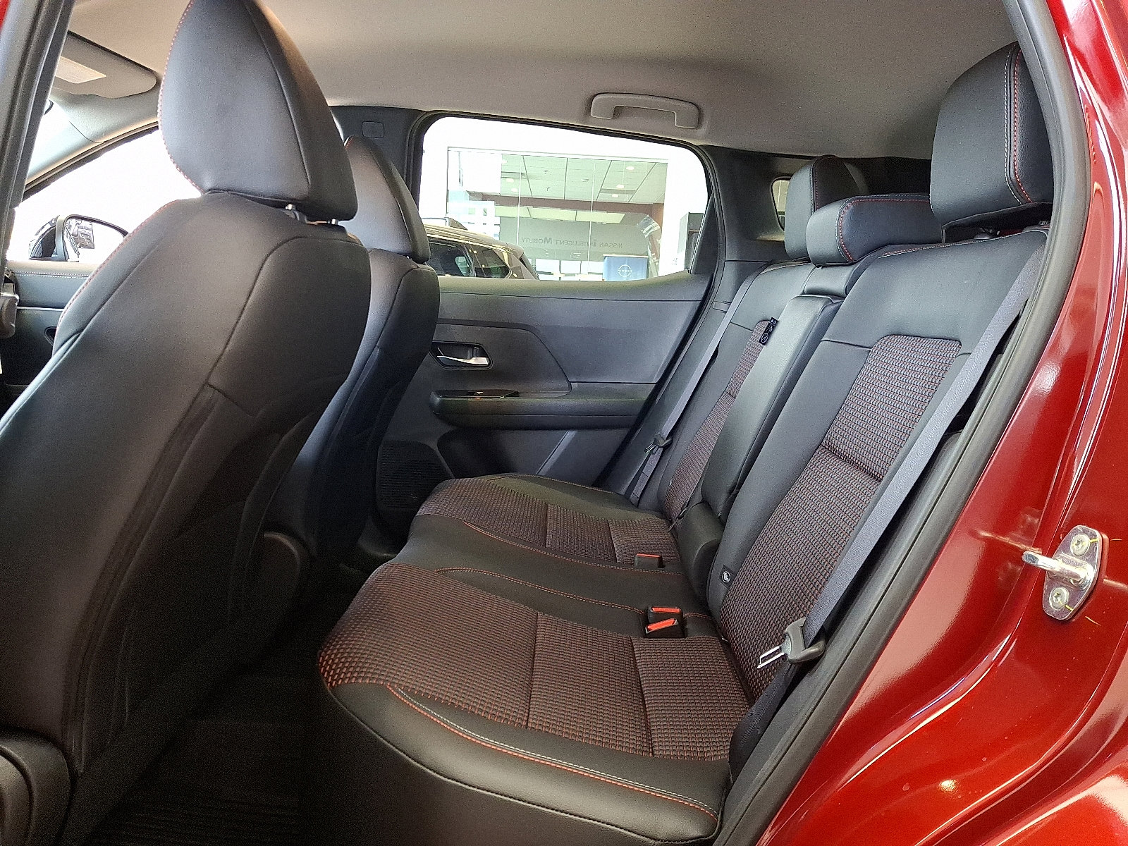 New 2026 Nissan Kicks SR w/ Cold Weather Package image 5