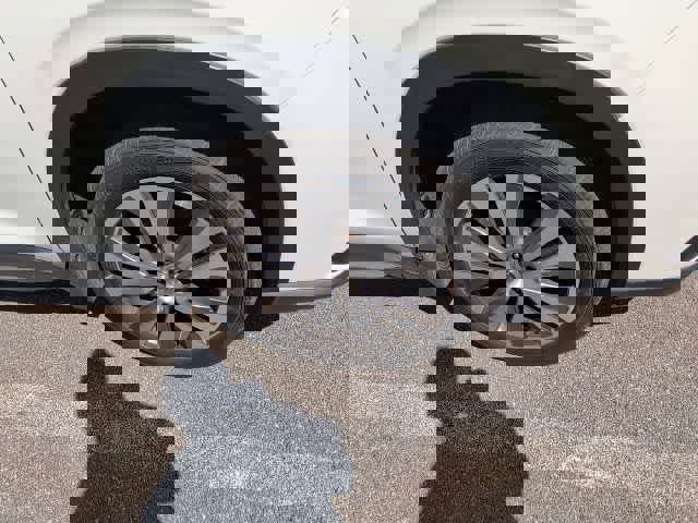 Used 2022 Subaru Ascent Limited image 9