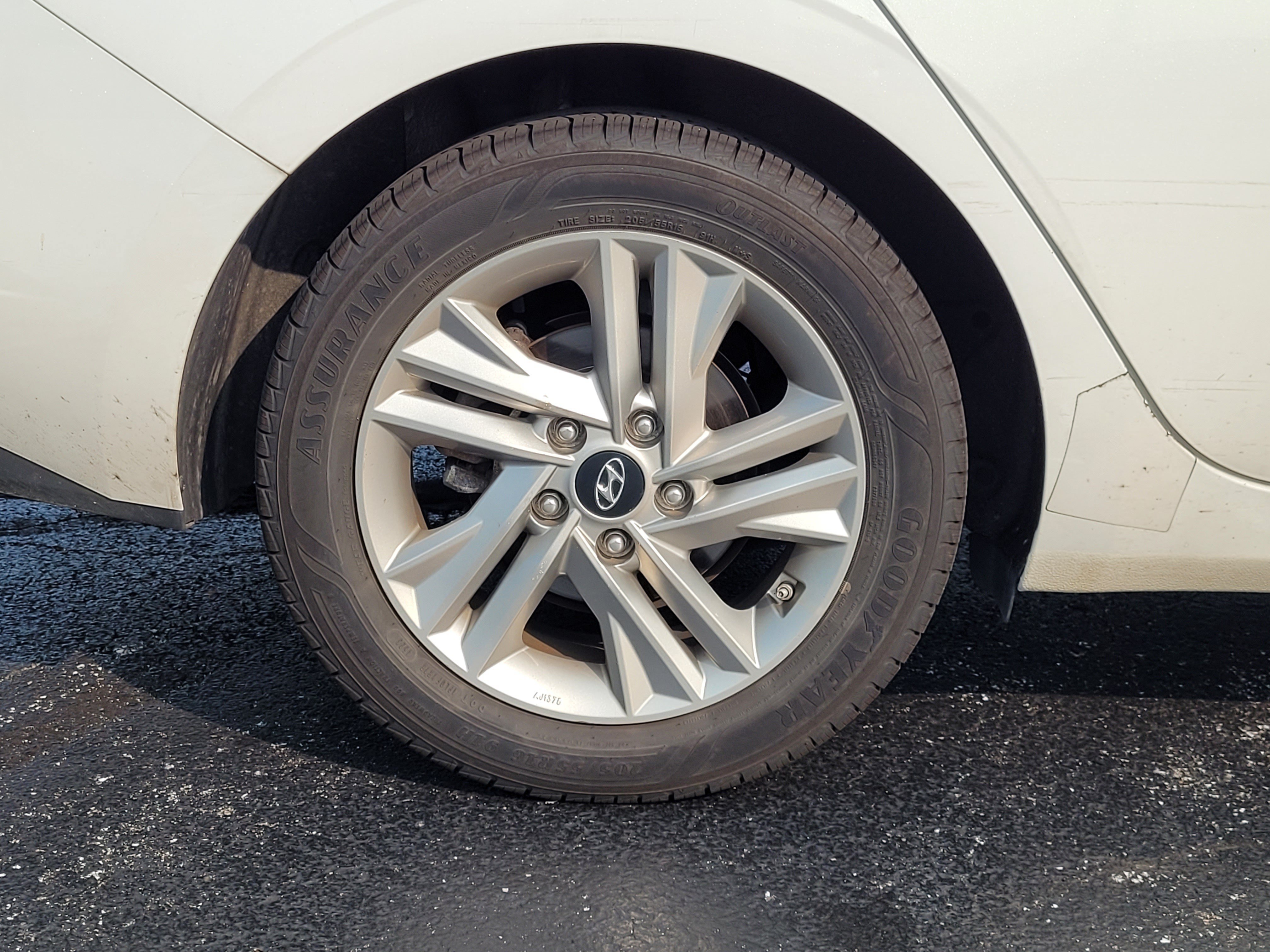 Used 2021 Hyundai Elantra SEL FWD image 10